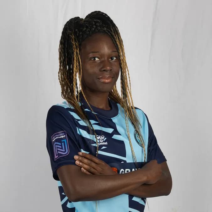 Esther Anu photographs, image 1 of 2